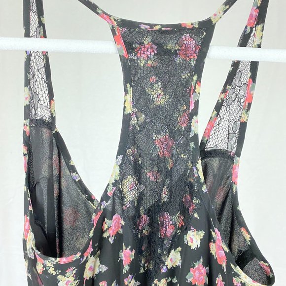 Guess Floral Loose Dress with Black Tie Up Belt - Picture 7 of 10